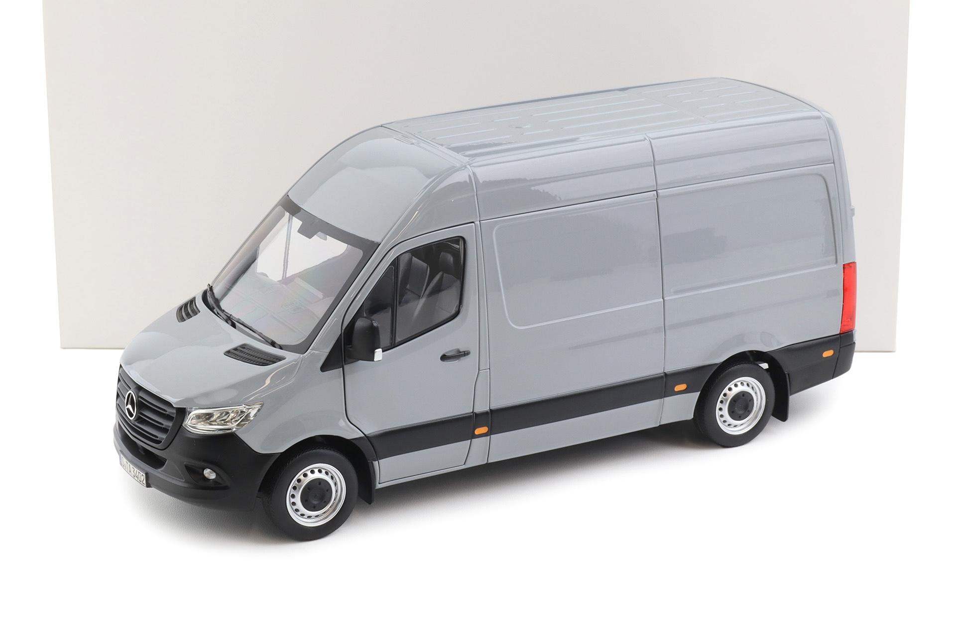 1:18 Norev Mercedes Sprinter Kasten 2018 light grey