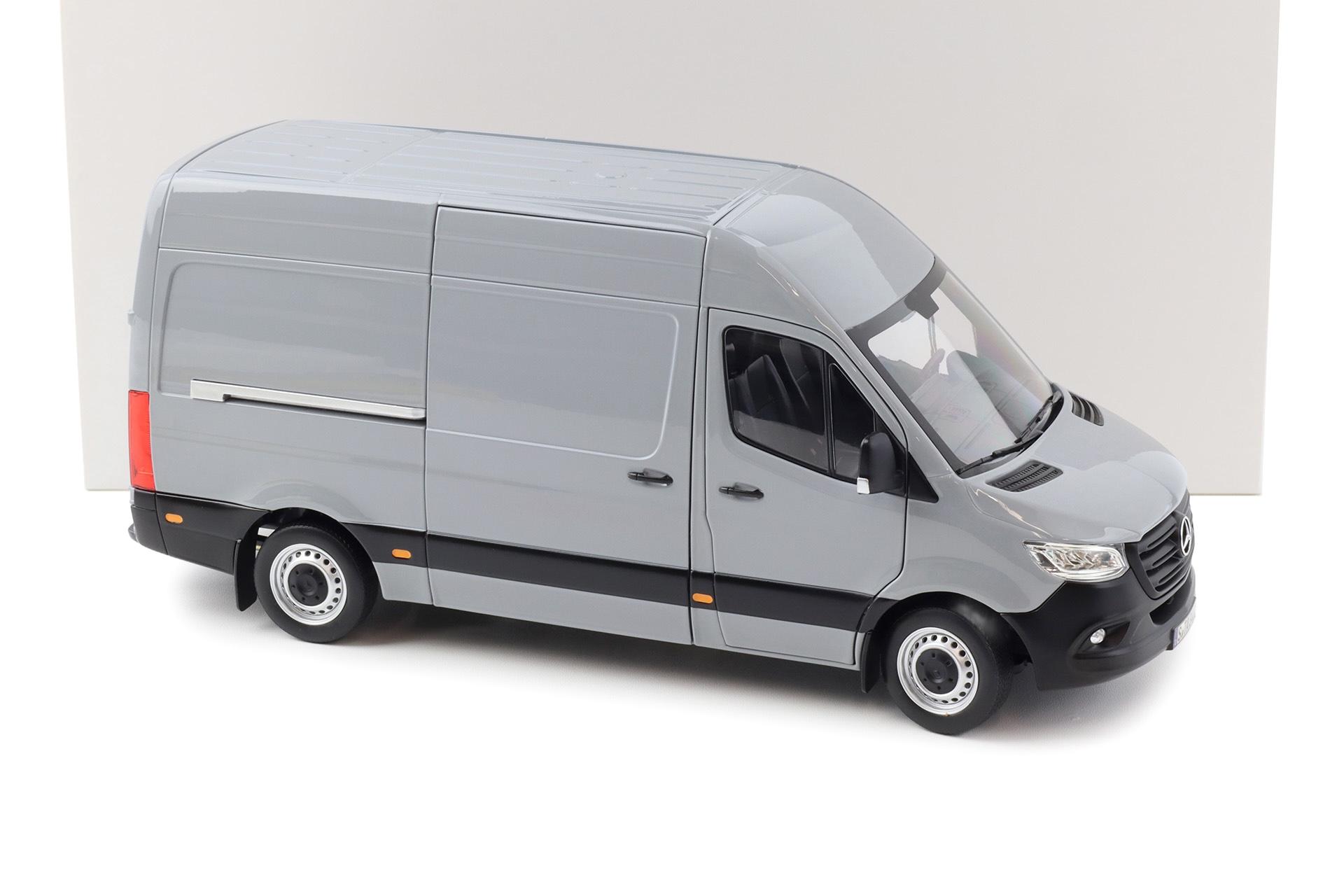 1:18 Norev Mercedes Sprinter Kasten 2018 light grey