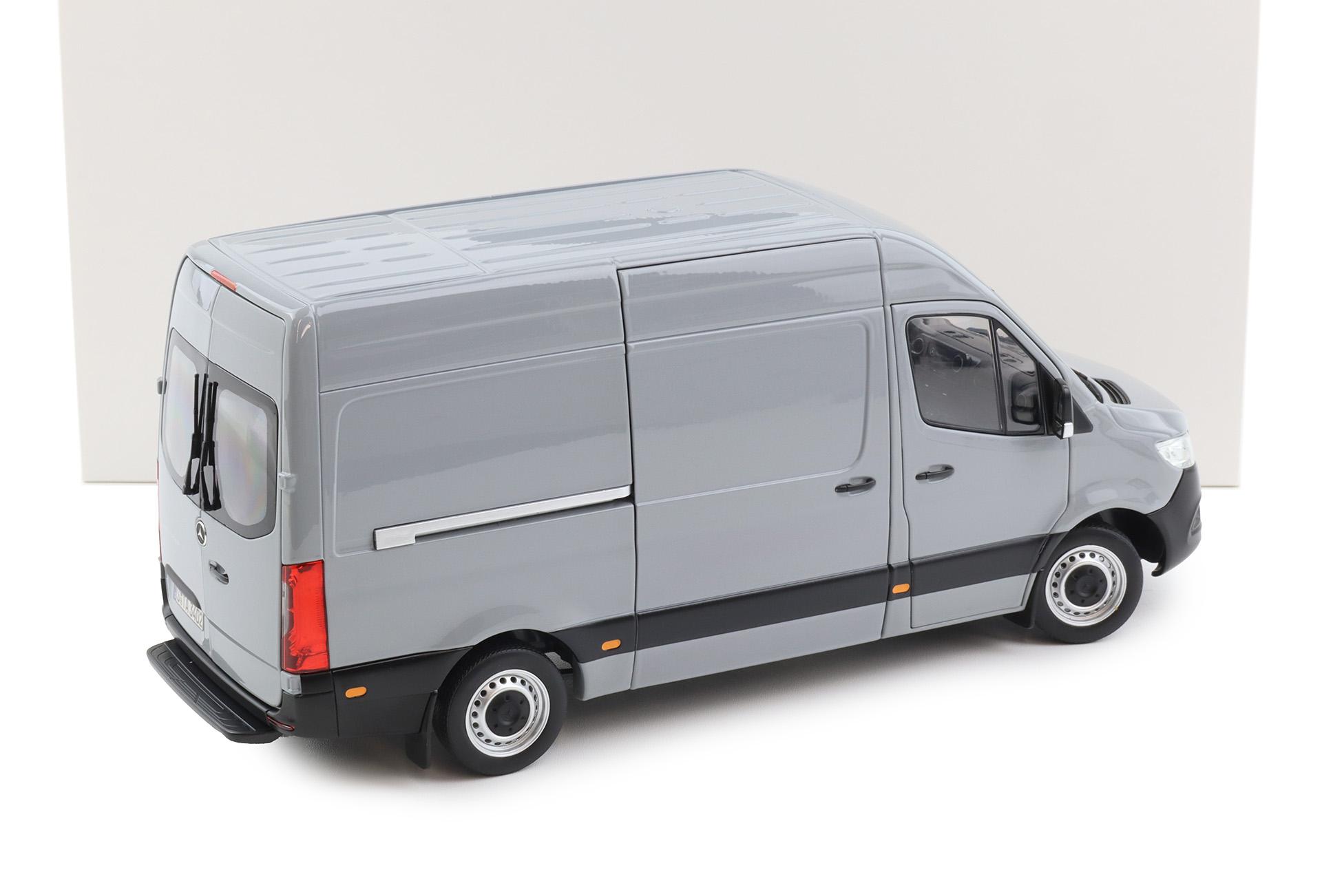 1:18 Norev Mercedes Sprinter Kasten 2018 light grey
