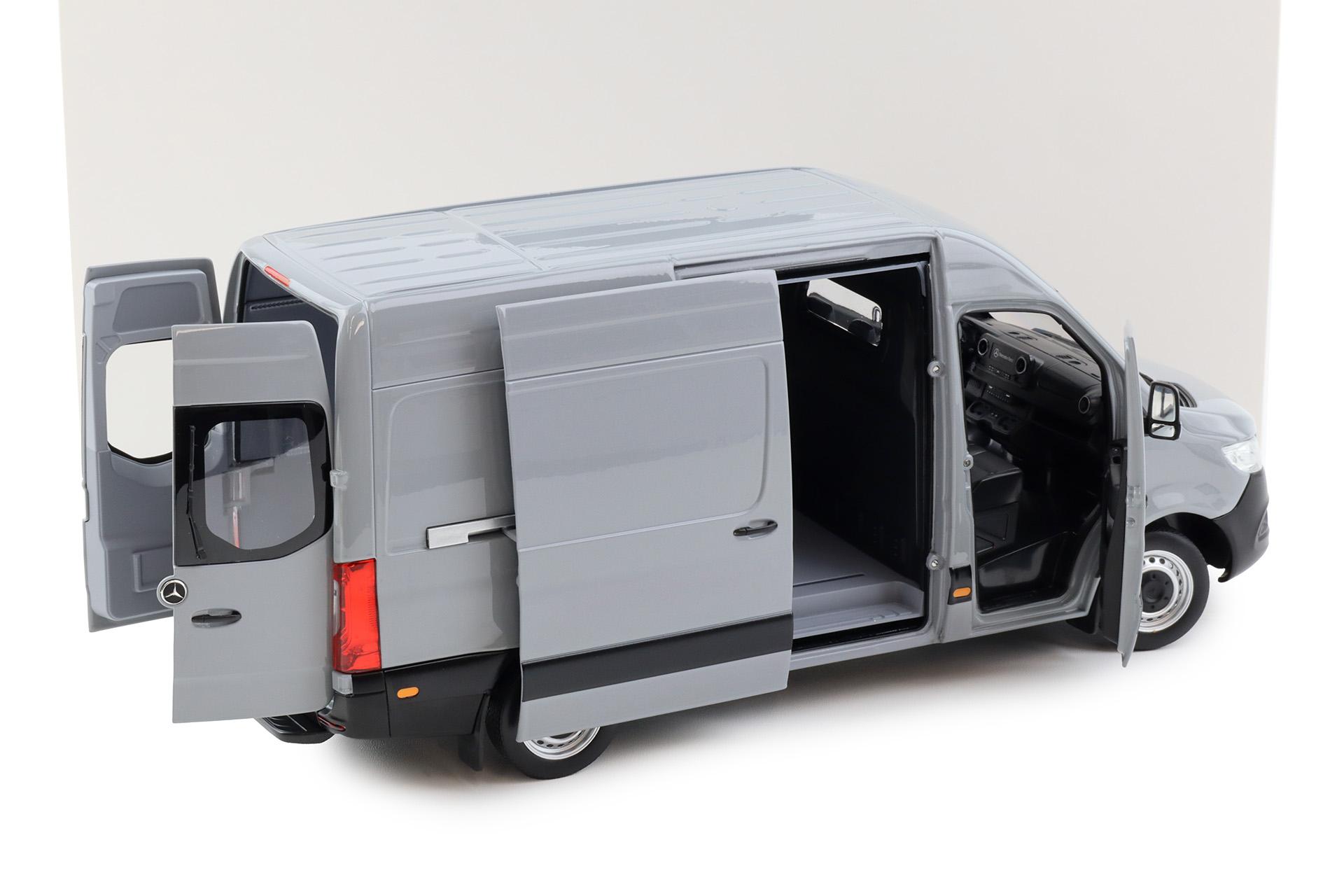 1:18 Norev Mercedes Sprinter Kasten 2018 light grey
