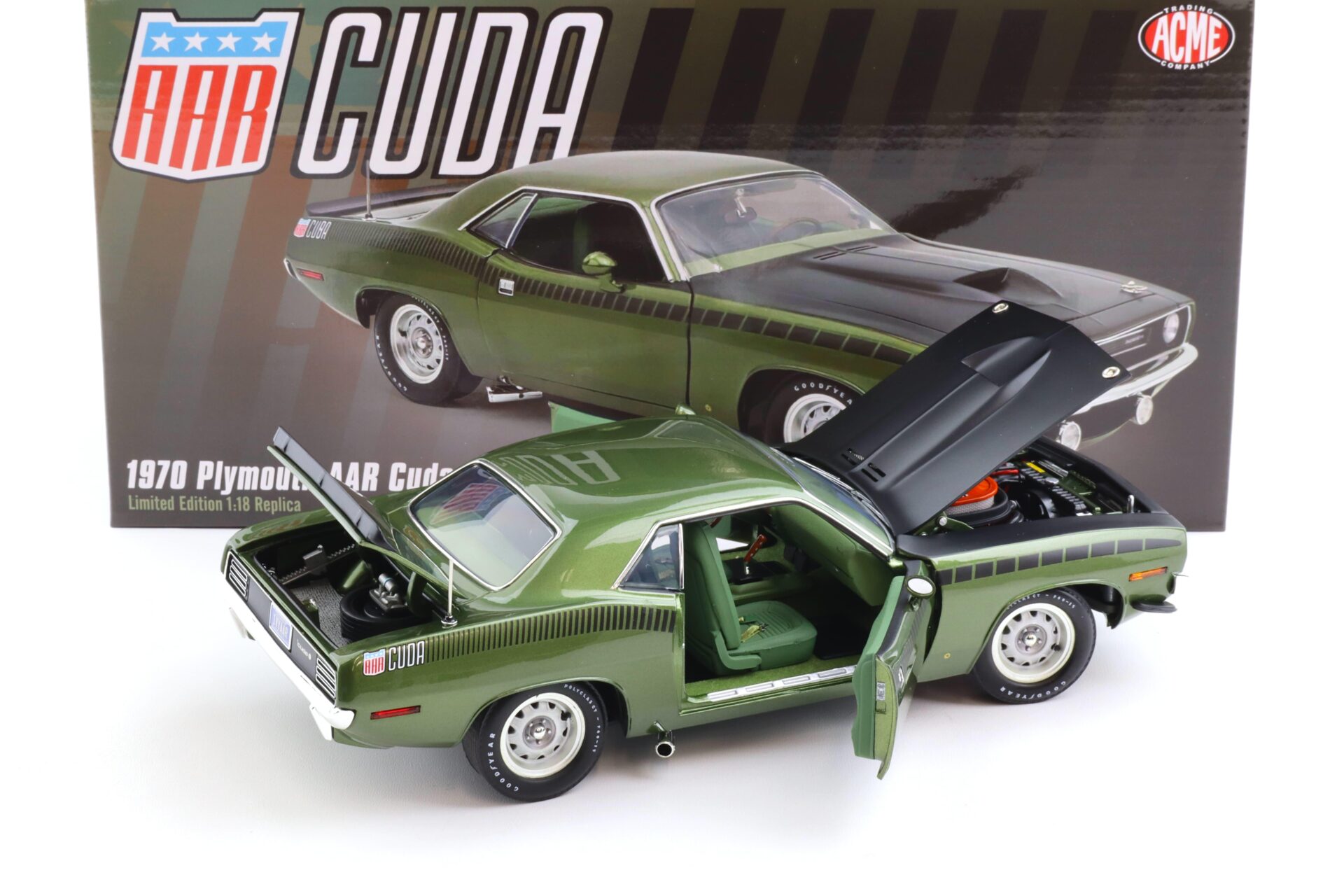 1:18 ACME 1970 Plymouth AAR Cuda Coupe Ivy green metallic