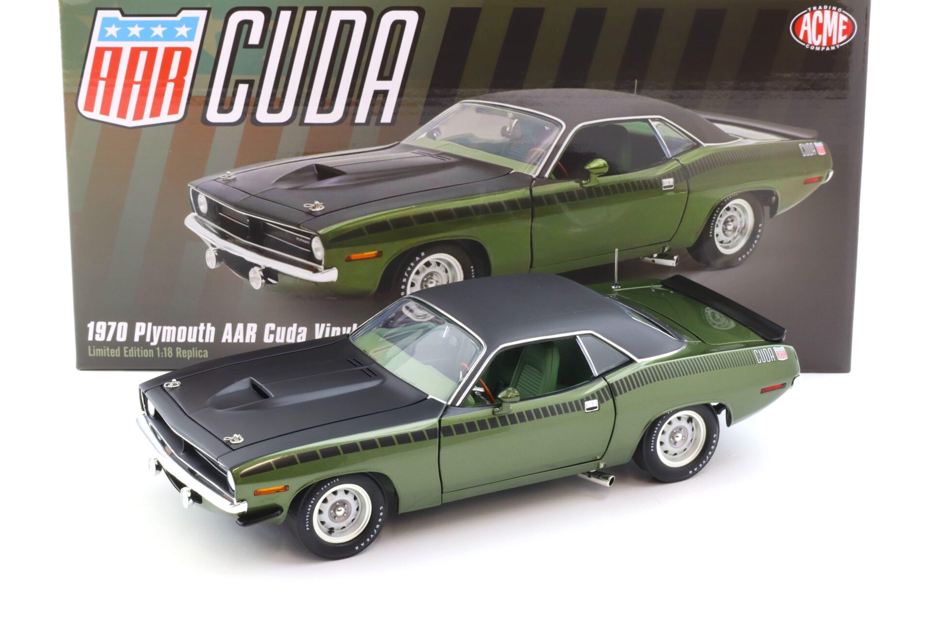1:18 ACME 1970 Plymouth AAR Cuda Coupe Ivy green metallic Vinyl Top