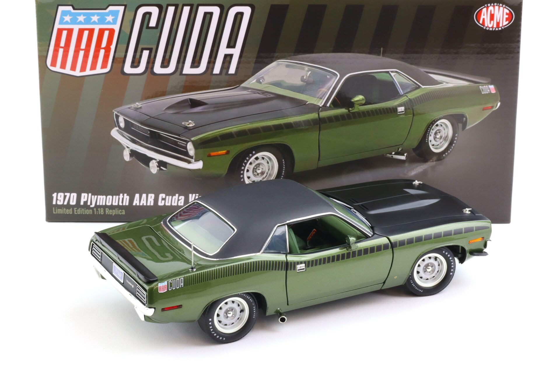1:18 ACME 1970 Plymouth AAR Cuda Coupe Ivy green metallic Vinyl Top