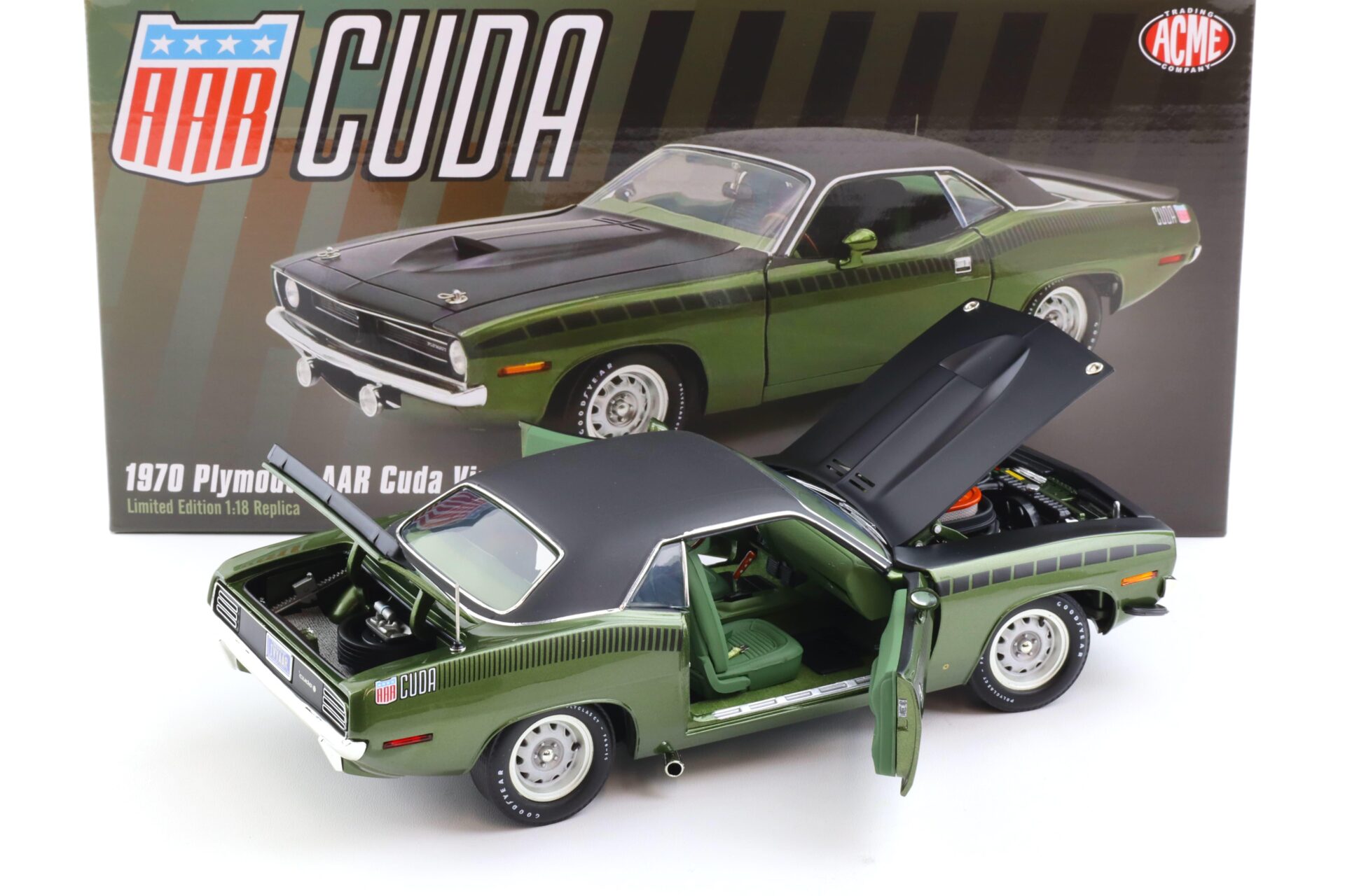 1:18 ACME 1970 Plymouth AAR Cuda Coupe Ivy green metallic Vinyl Top