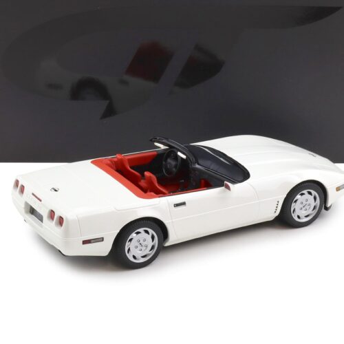 1:18 GT Spirit GT580 Chevrolet Corvette C4 Convertible 1995 Arctic white