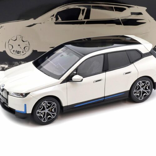 1:18 Minichamps BMW iX 2022 white metallic