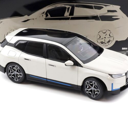 1:18 Minichamps BMW iX 2022 white metallic