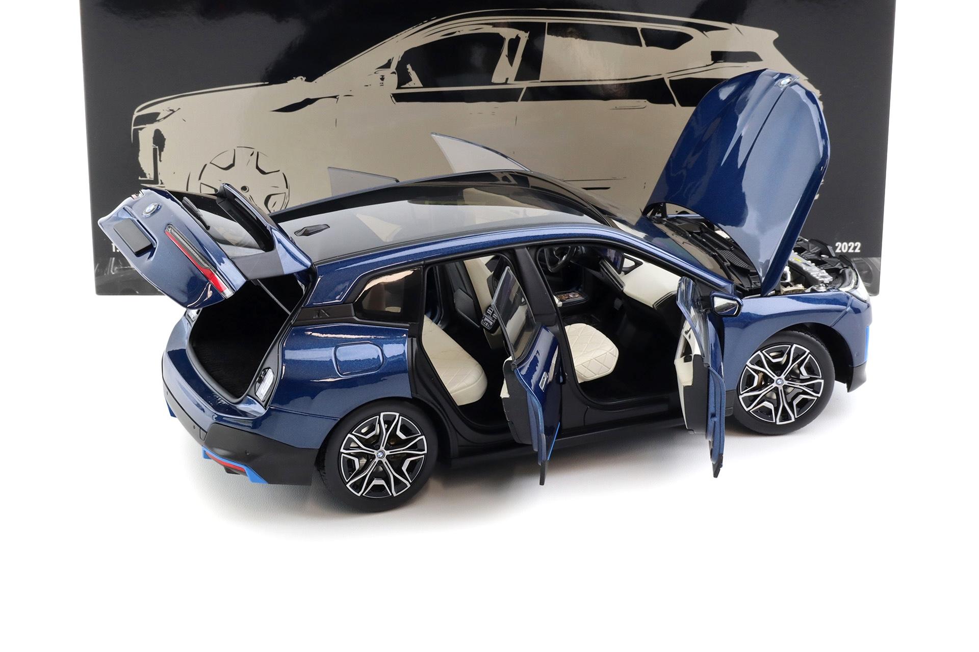1:18 Minichamps BMW iX 2022 blue metallic