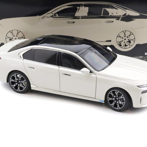 1:18 Minichamps BMW i7 Limousine 2022 white metallic