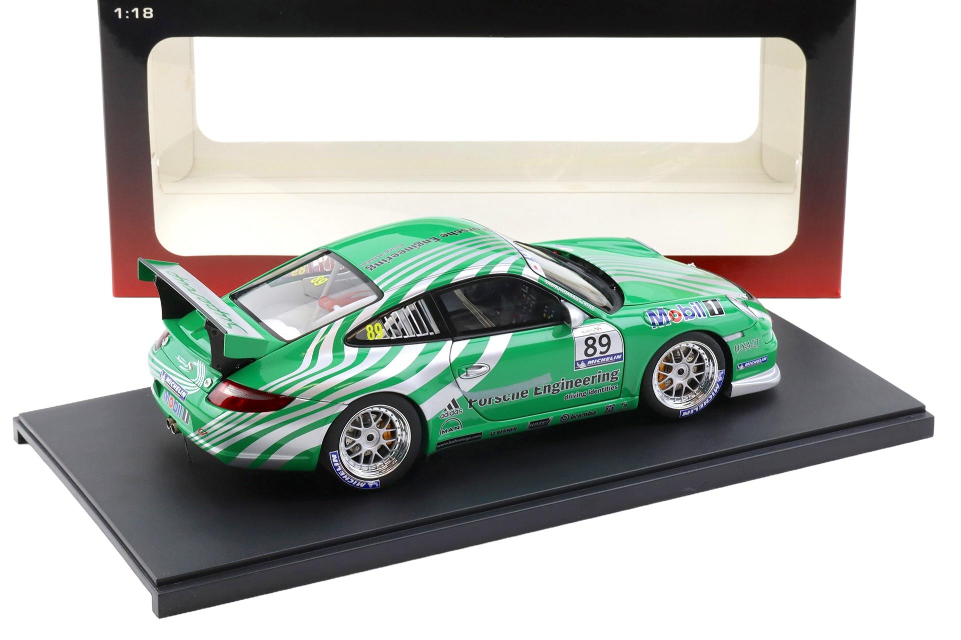 1:18 AUTOart Porsche 911 997 GT3 CUP 2006 #89 VIP/ green Livery 80682