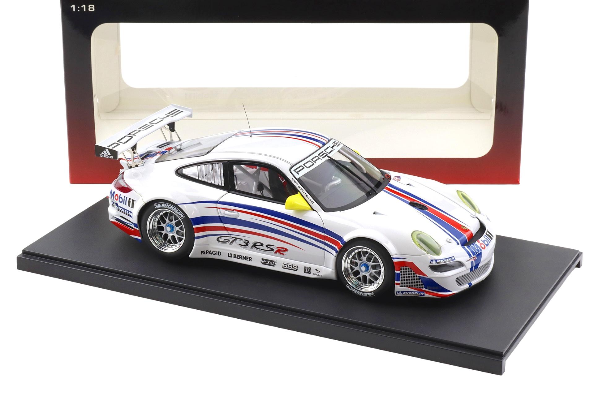 1:18 AUTOart Porsche 911 997 GT3 RSR PRESENTATION white 80770