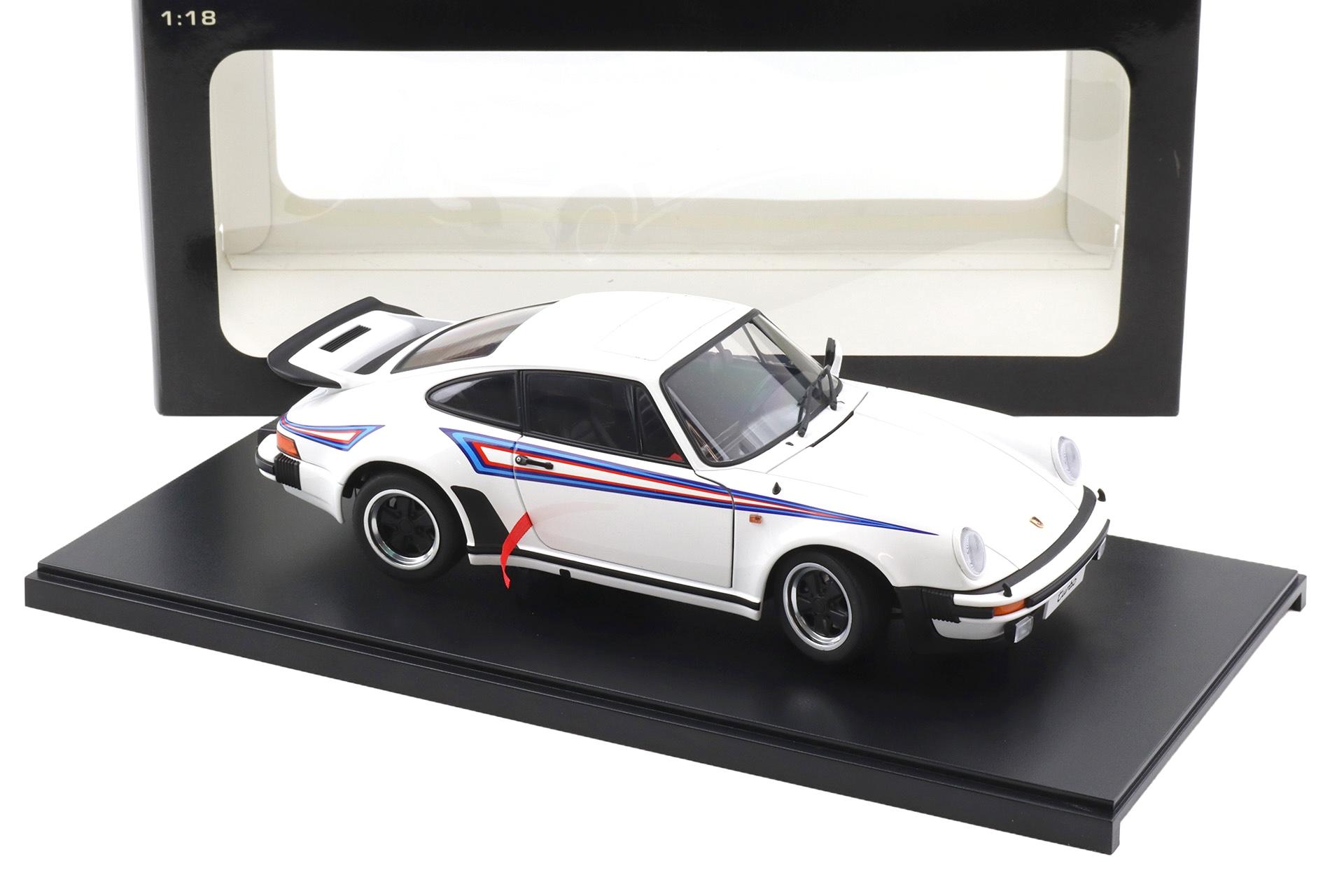 1:18 AUTOart Porsche 911 930 Turbo 3.0 Coupe white/ Turbo stripes 77972