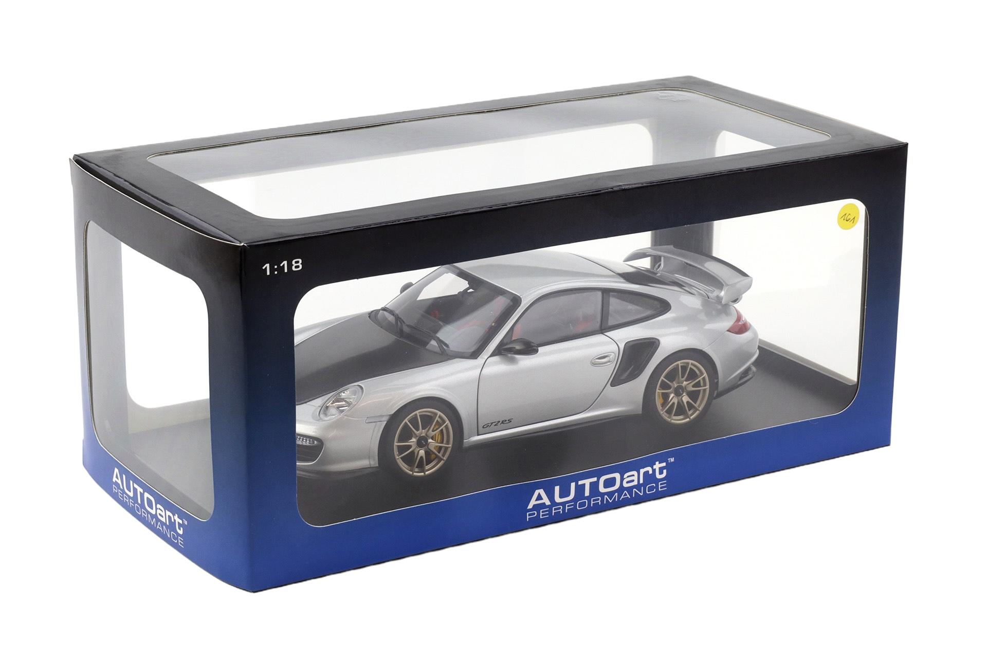 1:18 AUTOart Porsche 911 997.2 GT2 RS Coupe silver metallic 77961