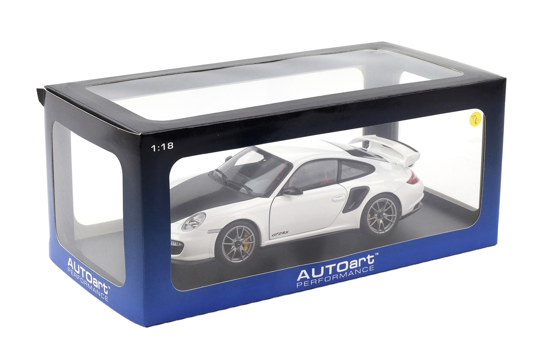 1:18 AUTOart Porsche 911 997.2 GT2 RS Coupe white 77963