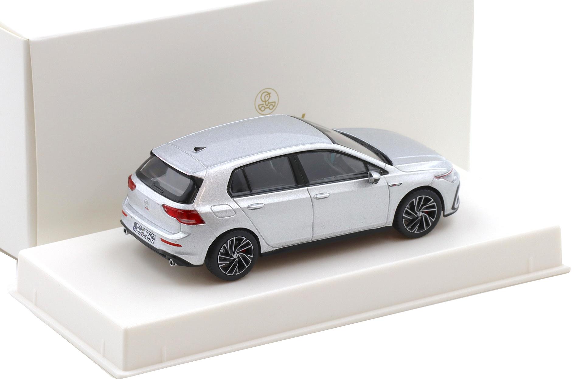 1:43 Norev VW Golf 8 GTI 2020 Reflex silver metallic
