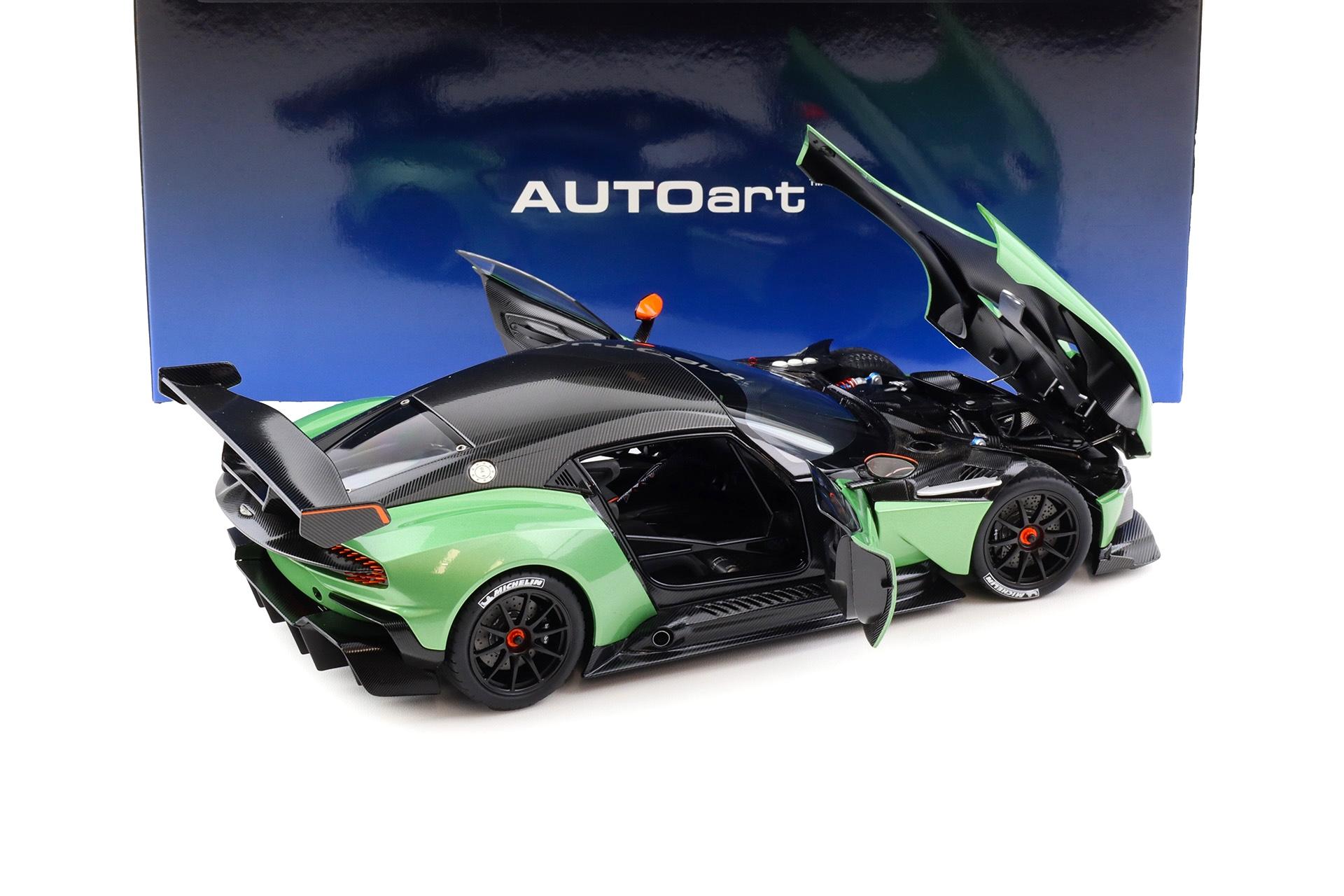 1:18 AUTOart Aston Martin Vulcan 2015 Apple Tree green metallic 70263