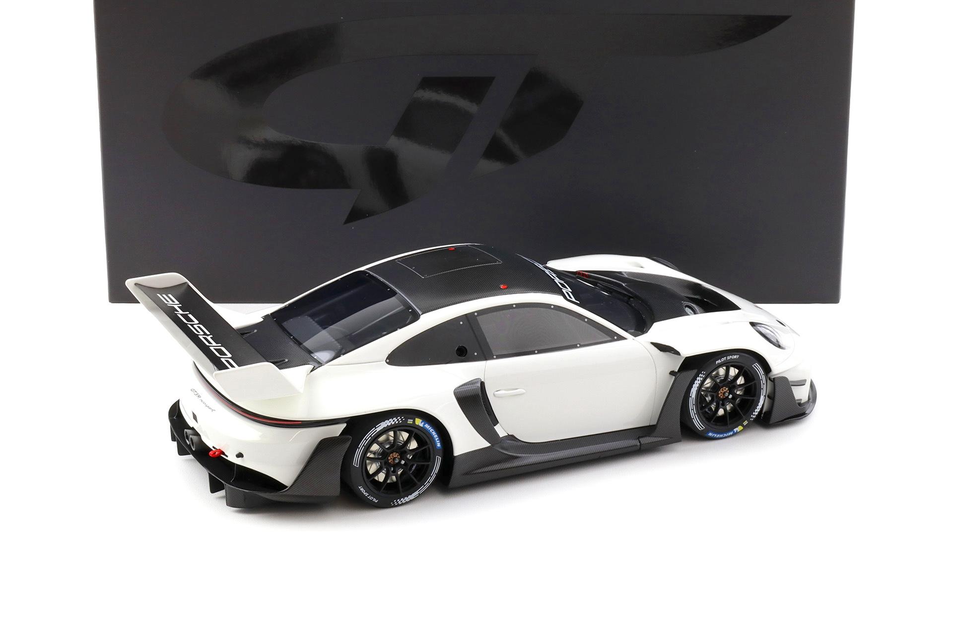 1:18 GT Spirit GT1010 Porsche 911 992.1 GT3 Rennsport white 2023