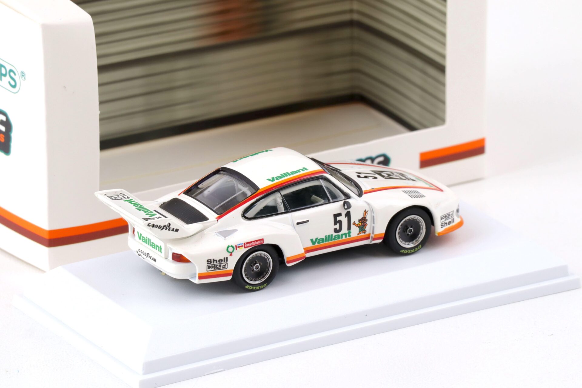 1:64 Tarmac X Minichamps Porsche 935 VAILLANT Bob Wollek DRM Zolder 1977