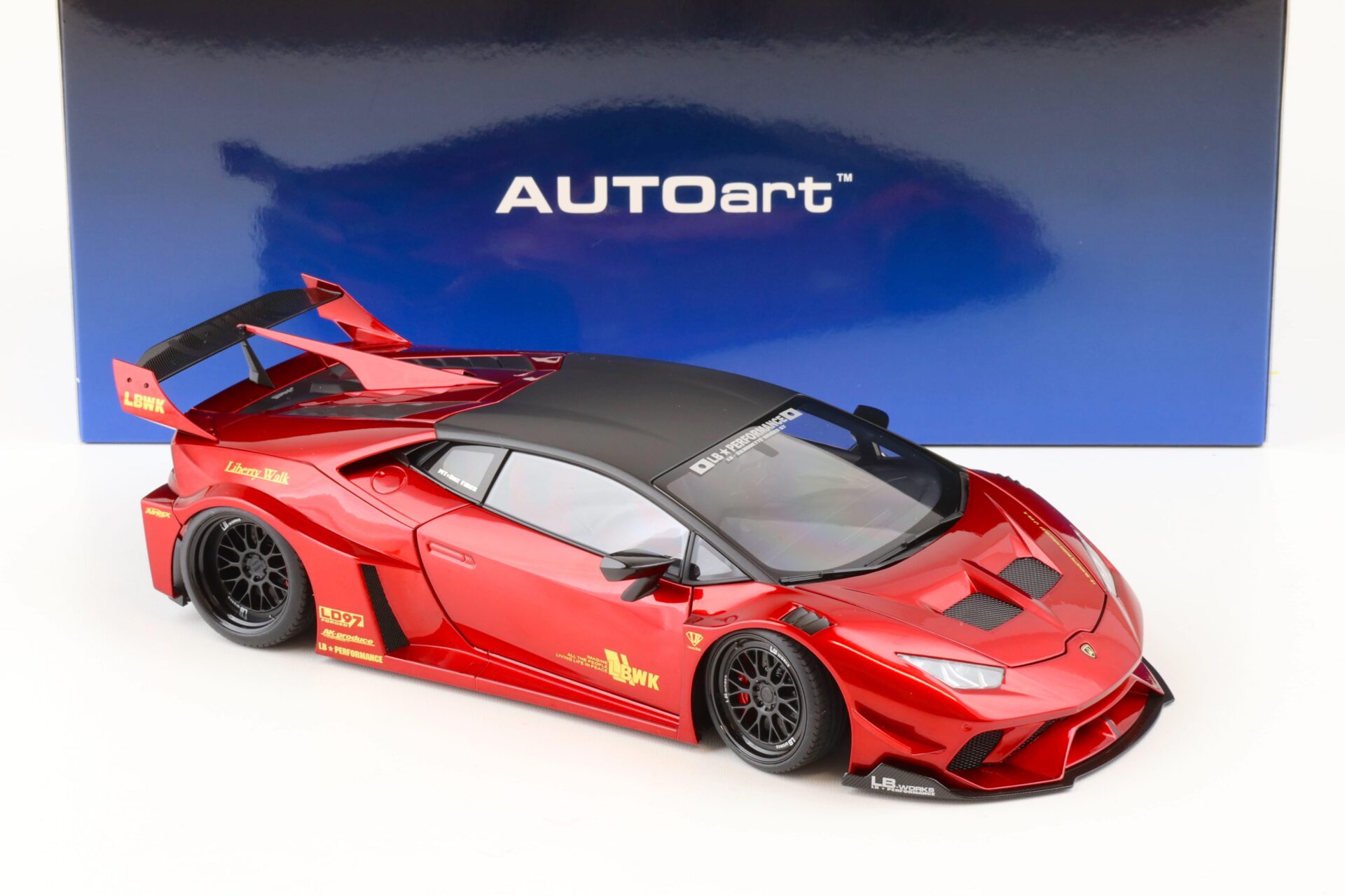 1:18 AUTOart Lamborghini Huracan GT LB-SILHOUETTE Works 2019 hyper red