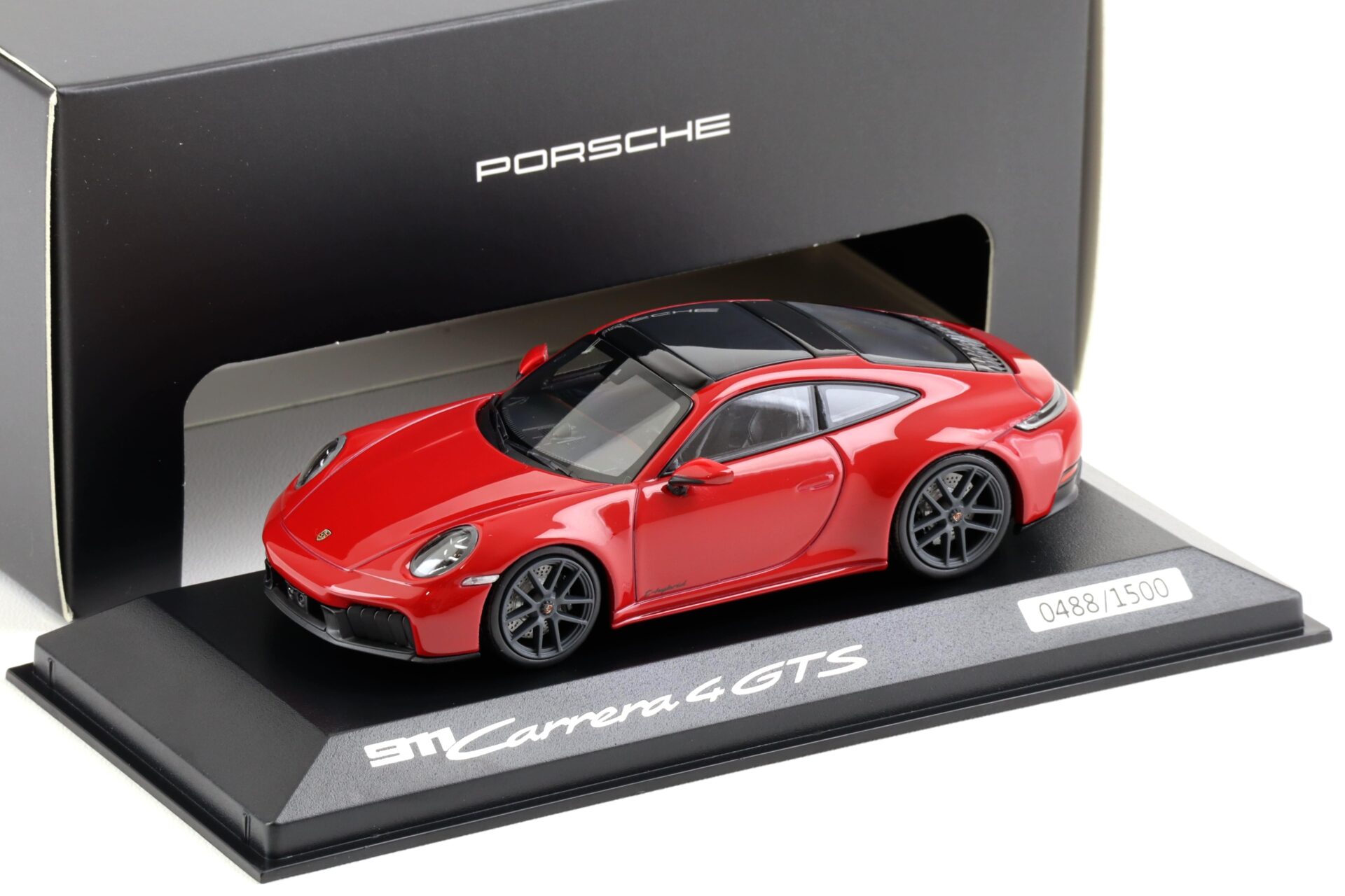 1:43 Minichamps Porsche 911 992.2 Carrera 4 GTS Coupe carmine red WAP DEALER